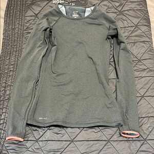 Nike Dri-FIT Heathered Long Sleeve Top in Dark Gray